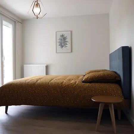 Maison 15 Personnes Périphérie De Clermont-ferrand Casa vacanze