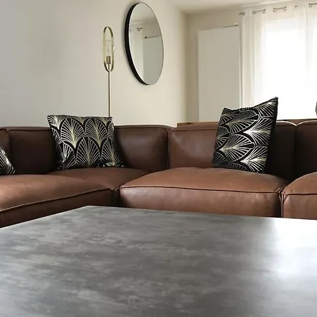 Holiday home Maison 15 Personnes Peripherie De Clermont-ferrand *