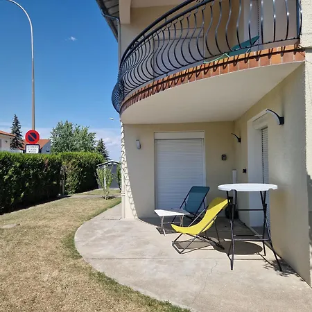 Maison 15 Personnes Peripherie De Clermont-ferrand