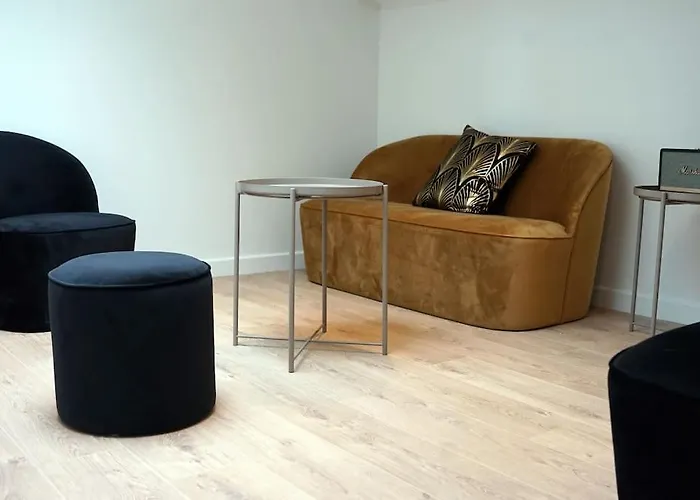 Maison 15 Personnes Peripherie De Clermont-ferrand Romagnat